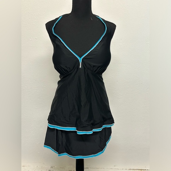 Other - NWOT Black and Blue Tankini‎